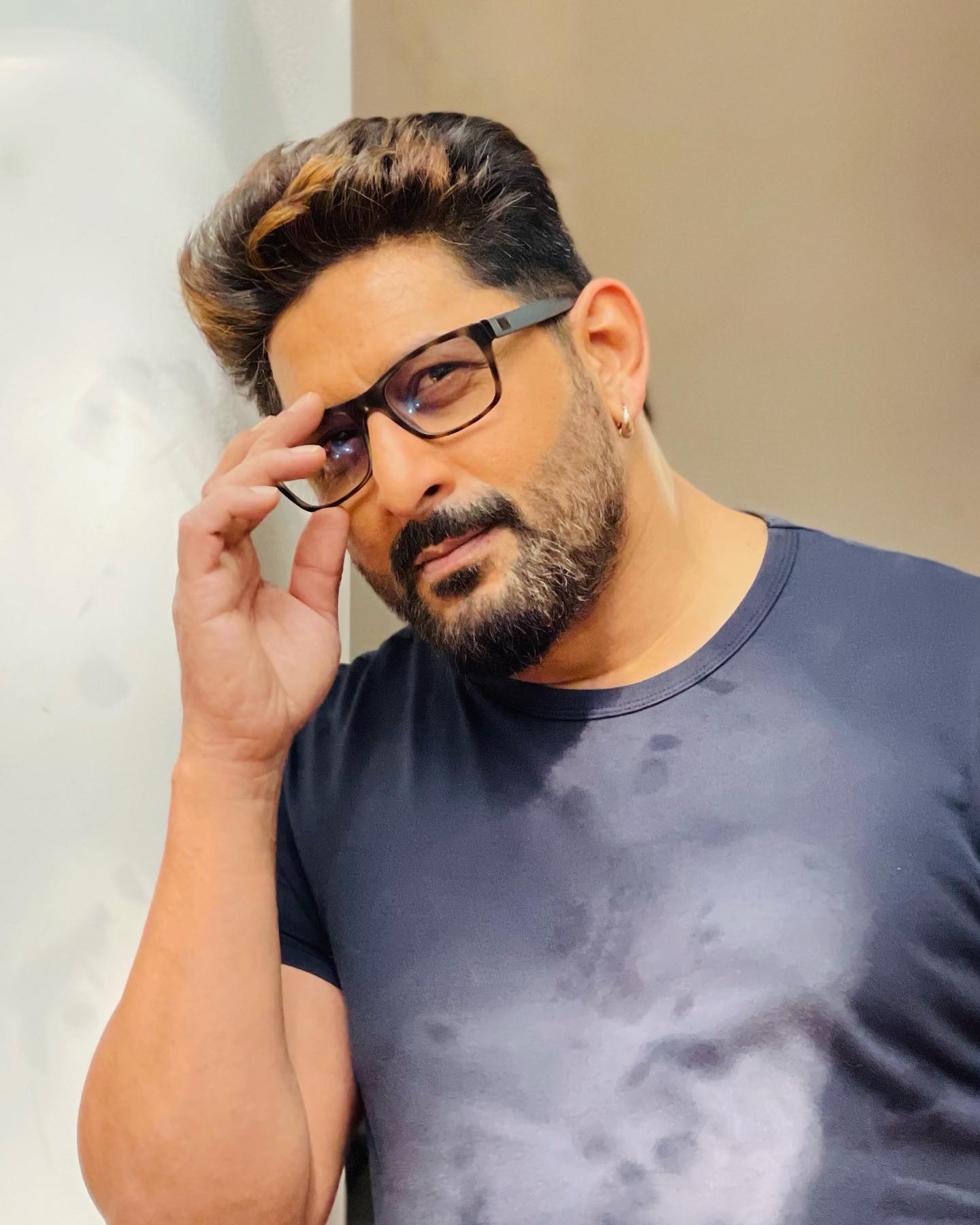 Arshad Warsi To Play A Double Role In Quirky Crime Comedy 'Jeevan Bheema Yojana'