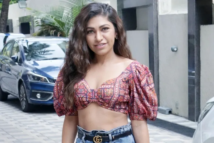 Exclusive! Tulsi Kumar On Her Dating Approach: 'I Am A Little Hesitant & Want The Guy To Make The First Move'