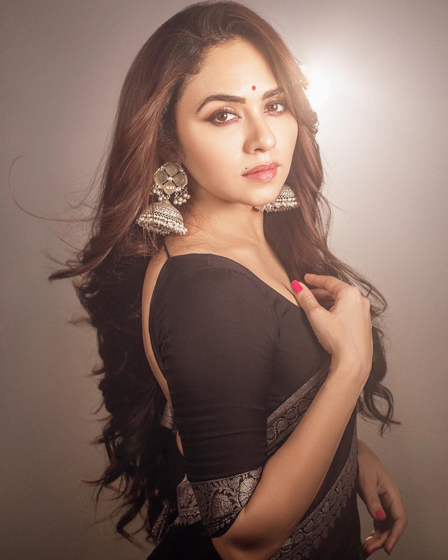 Exclusive! Amruta Khanvilkar On The Growth Of Marathi Cinema: 'Just The Way South & Bollywood Films Are Doing, We Are Also Coming In Full Throttle'