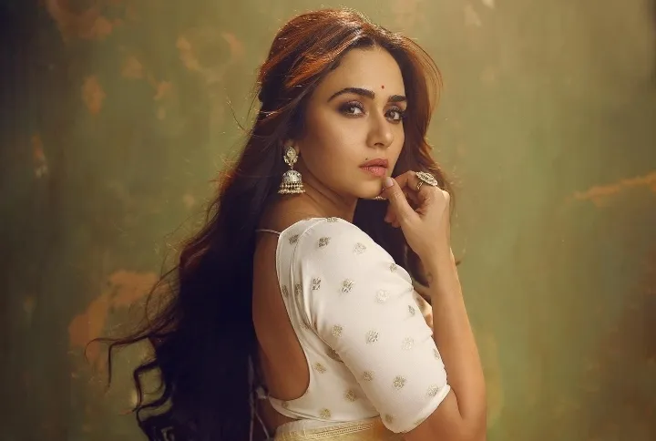 Exclusive! Amruta Khanvilkar On The Growth Of Marathi Cinema: 'Just The Way South & Bollywood Films Are Doing, We Are Also Coming In Full Throttle'