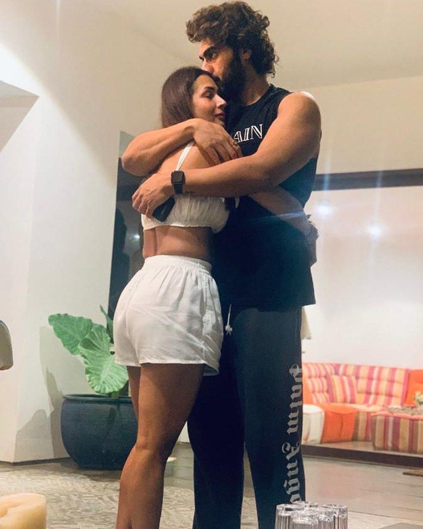 From Kareena Kapoor Khan To Katrina Kaif - These Bollywood Celebs Are Melting Our Hearts With Their Valentine's Day Posts