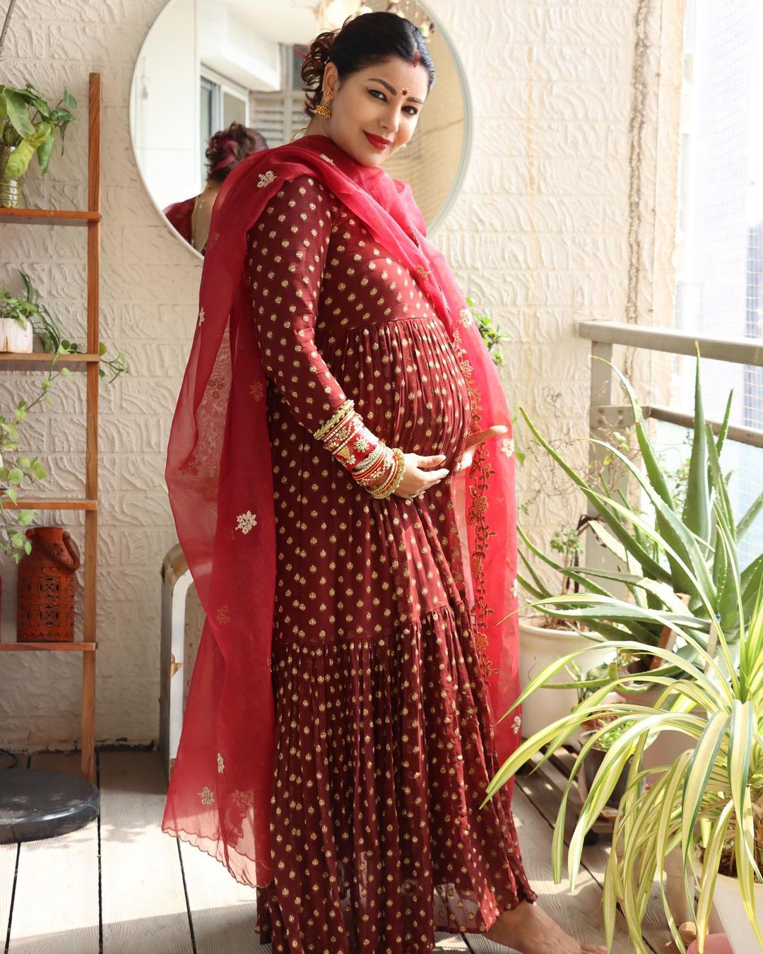 Photos: Sonam Kapoor, Kajal Aggarwal to Debina Bonnerjee : Moms-To-Be Who Are Melting Hearts With Their Posts