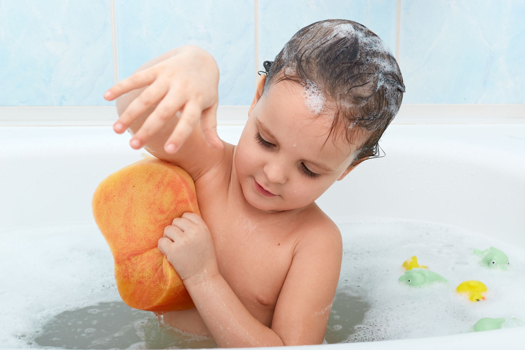 Why Should Parents Stop Bathing With Their Kids?