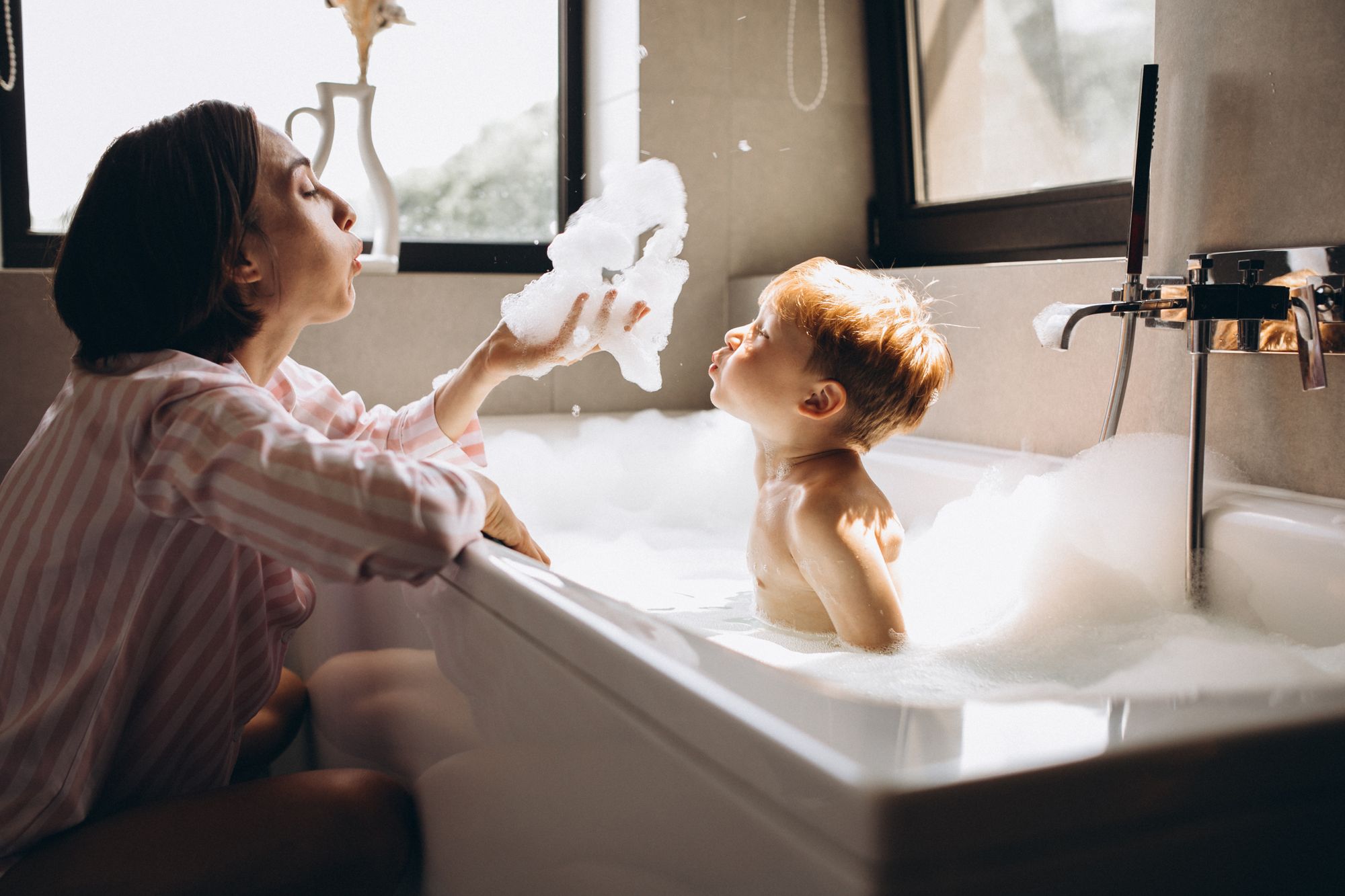 Why Should Parents Stop Bathing With Their Kids?