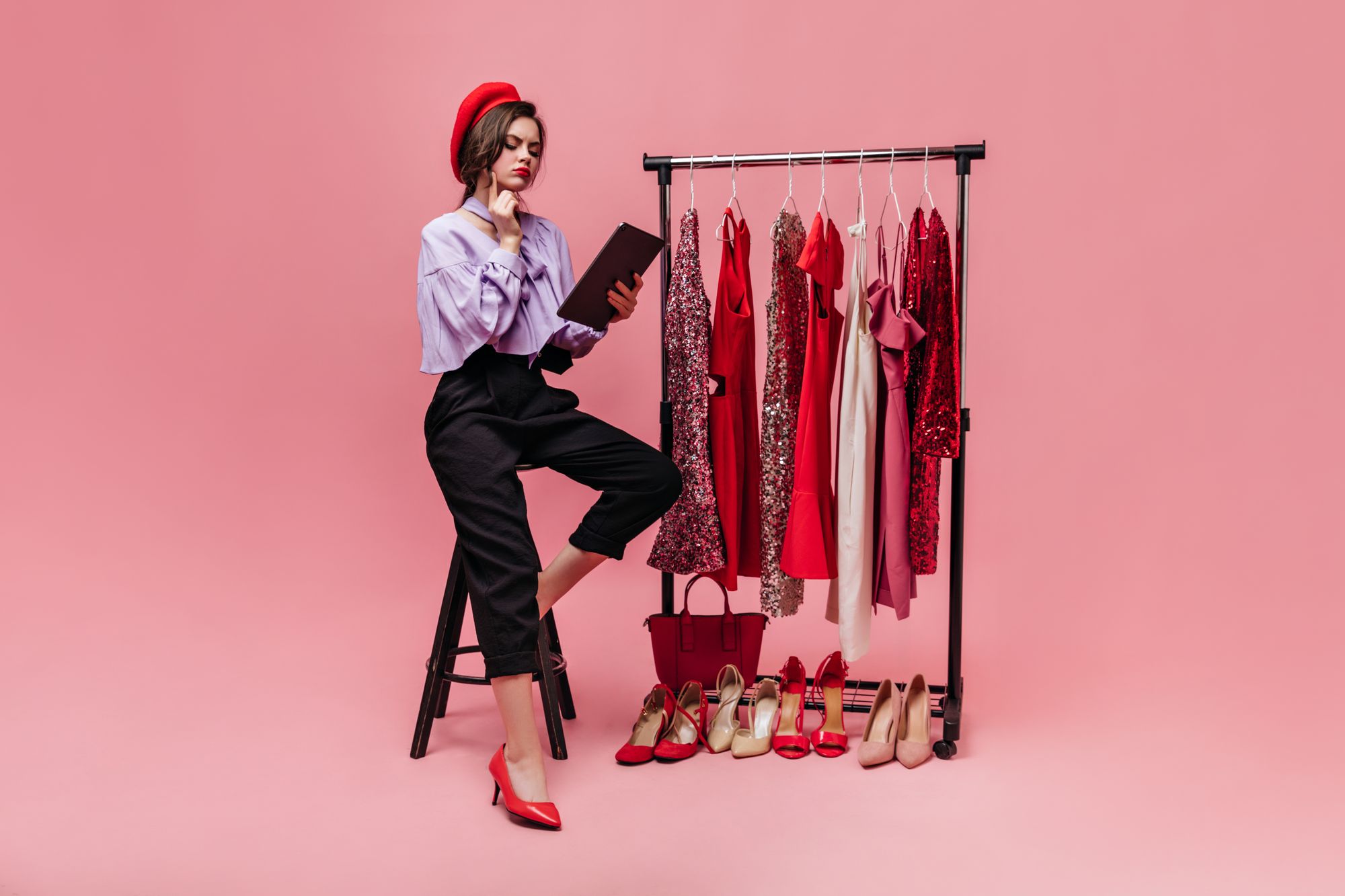 4 Tips You Need To Get Dressed In Under 5 Minutes